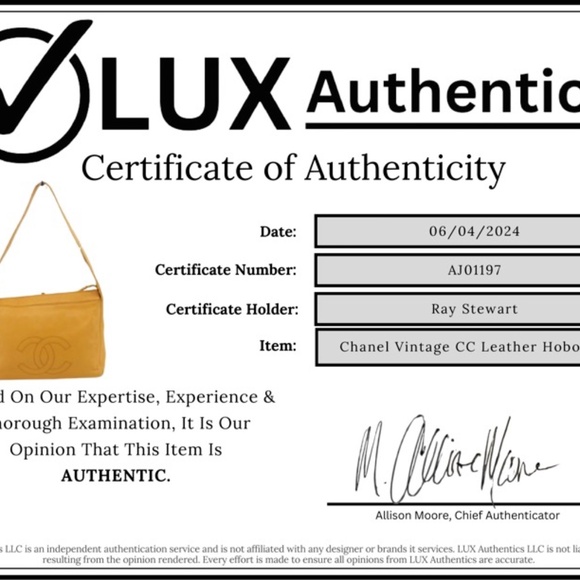 SOLD!!! COA Auth- Vintage Chanel Around 1998 Made “CC” Stitch Logo Charm Shoulde - Picture 14 of 14